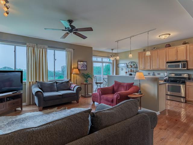 Townhouse for sale in Round Lake