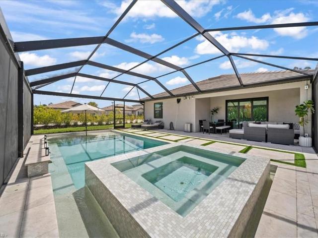 House for sale in Gateway, Florida