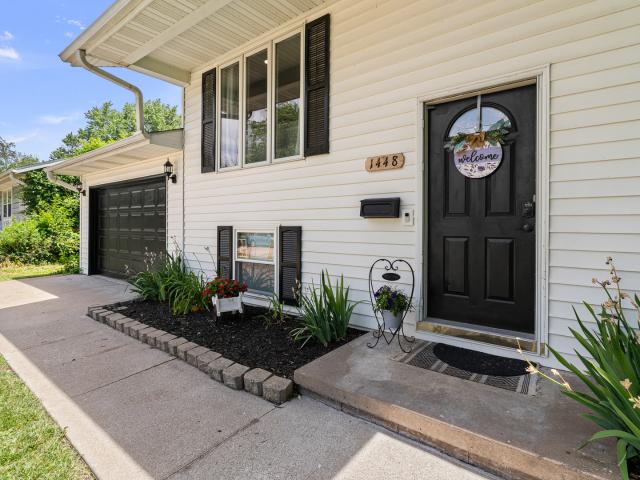 House for sale in Camanche, Iowa