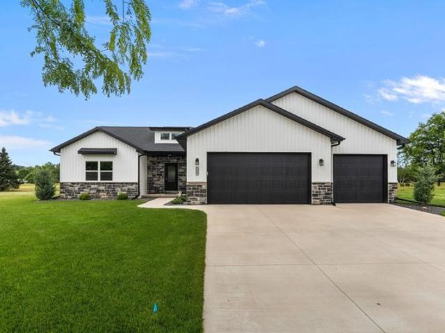 House for sale in Waupaca, Wisconsin