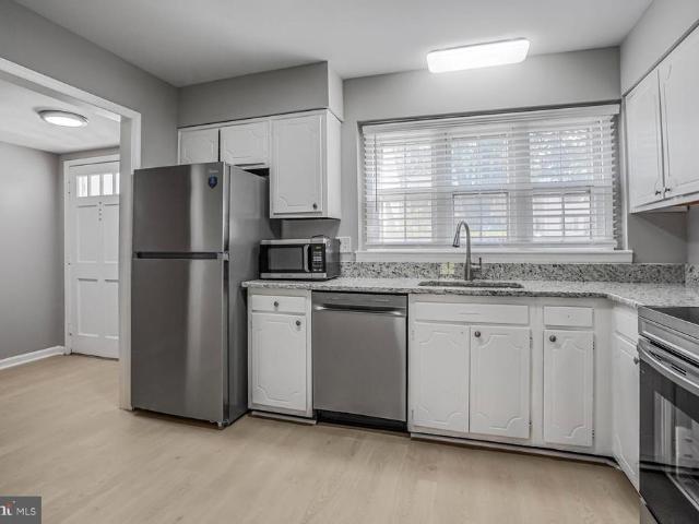 Condo for sale in Centreville