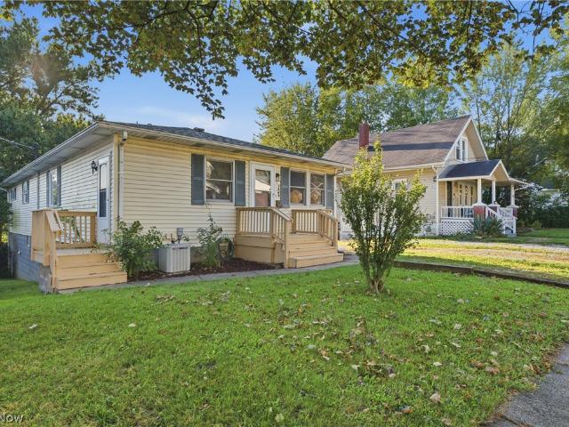 House for sale in Summit, Ohio