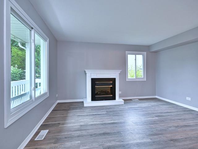 House for sale in South Elgin, Illinois