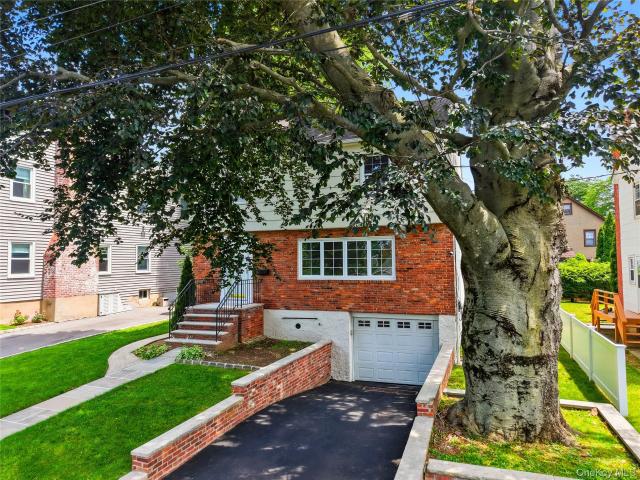 House for sale in Scarsdale, New York