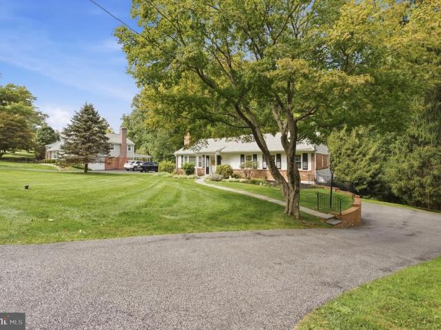 House for sale in Saint Albans, Newtown Township