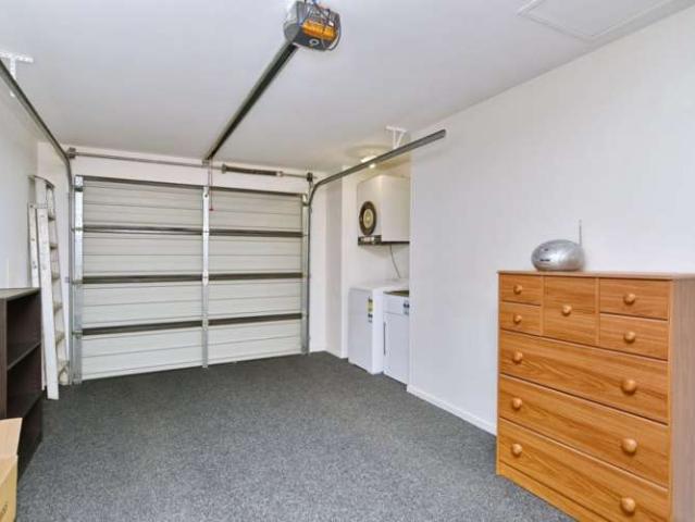 Property for sale in Chaslands, Canterbury