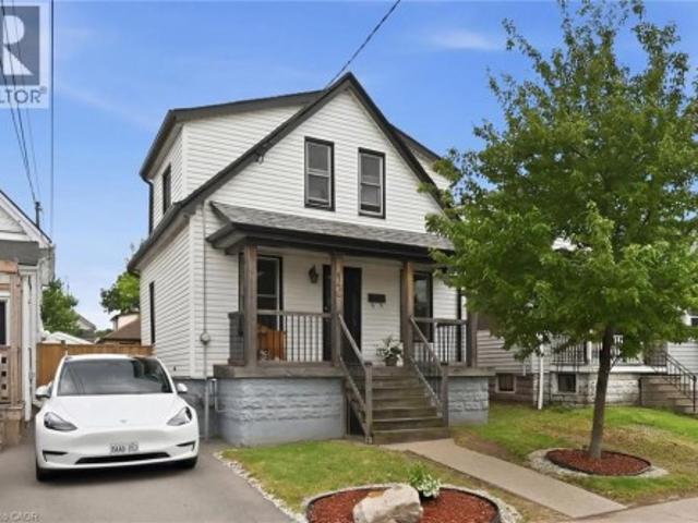 House for sale in Ancaster, Ontario