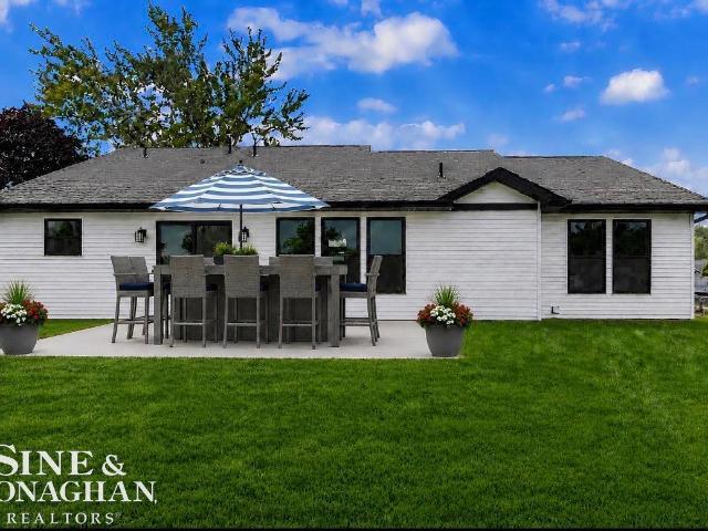 House for sale in Algonac, Michigan