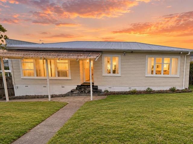 House for rent in Northcote Central, Kaipātiki
