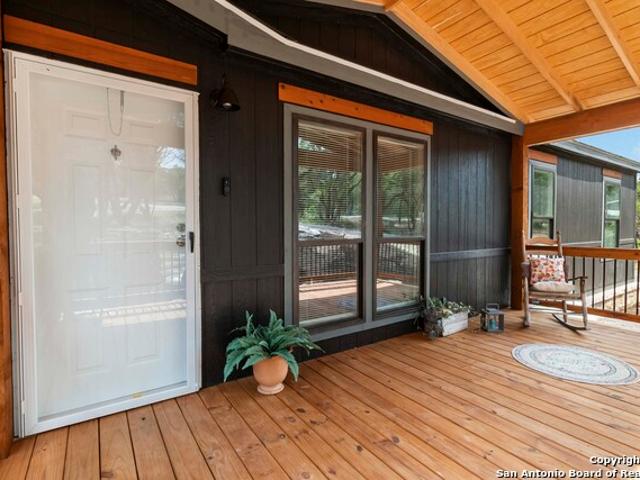 House for sale in Canyon Lake