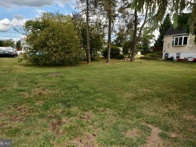 Land for sale in Bellmawr, New Jersey