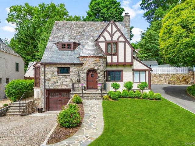 House for sale in Mount Vernon, New York