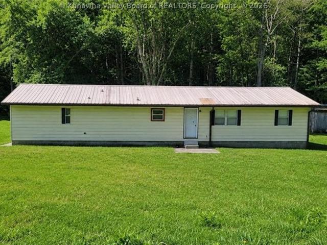House for sale in Hamlin, West Virginia
