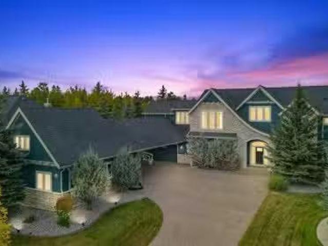 House for sale in Heritage Pointe, Alberta