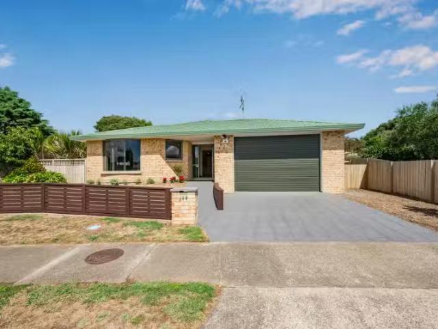House for sale in Paraparaumu, Wellington