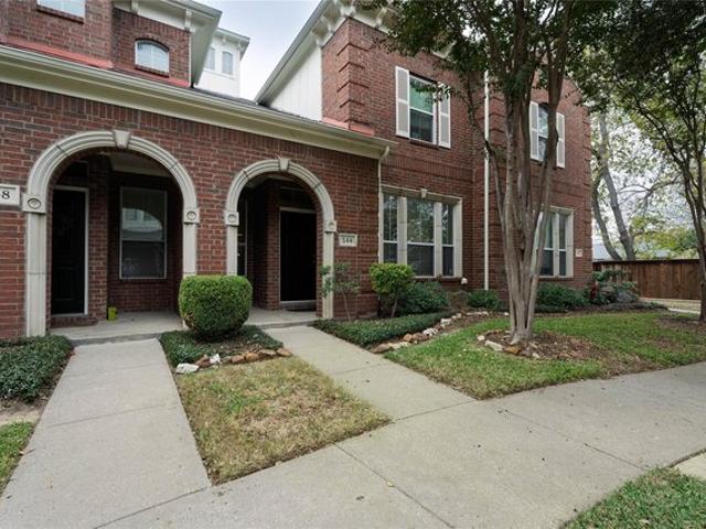 Townhouse for sale in Denton, Texas