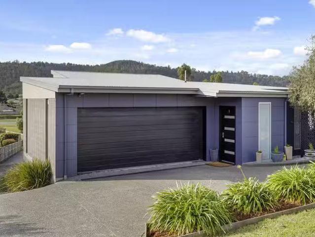 House for rent in Kingston, Tasmania