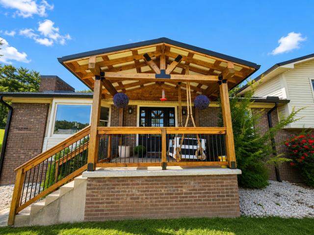 House for sale in Pineville, Kentucky