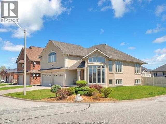 House for sale in Lakeshore, Ontario