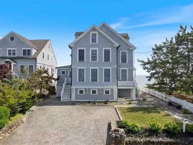 House for rent in Branford