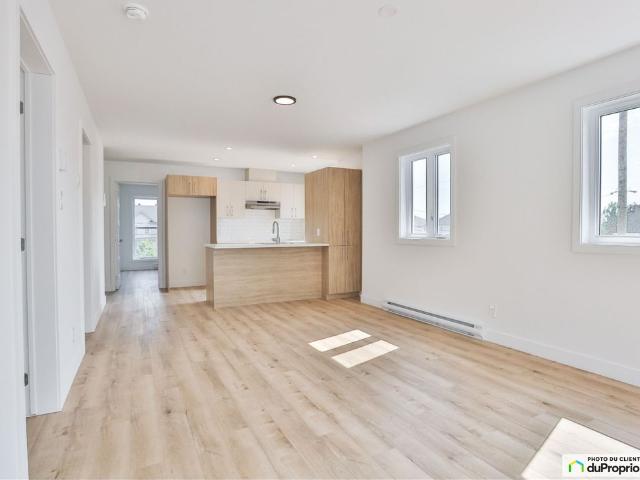 Apartment for rent in Saint-Sulpice, Lanaudière