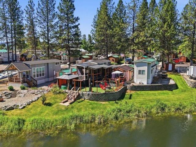 House for sale in Usk, Washington