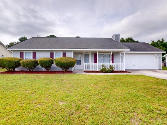 House for sale in Hubert, North Carolina