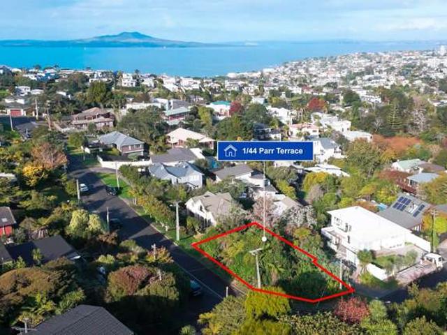Land for sale in Castor Bay