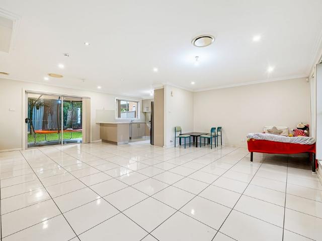Townhouse for rent in Sydney, New South Wales