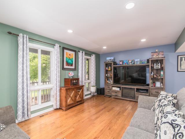 House for sale in Streamwood, Illinois