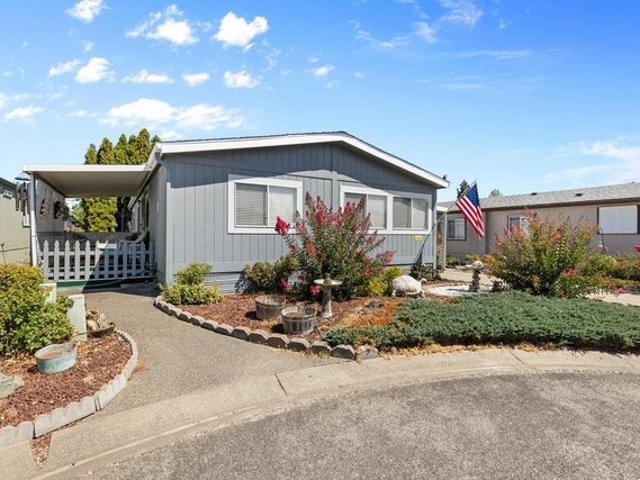 House for sale in Oregonia