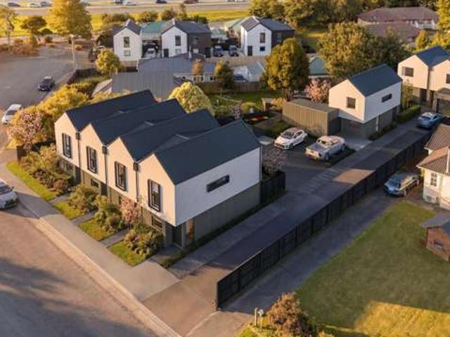 Townhouse for sale in Spreydon, Canterbury
