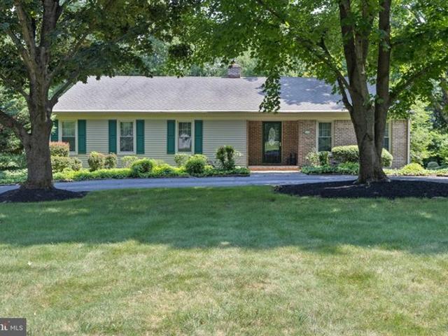 House for sale in Windsor, New Jersey