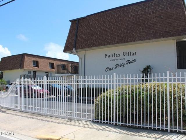 Condo for sale in Daytona Beach, Florida