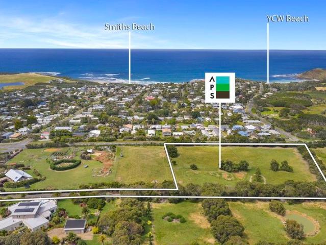 Cottage for sale in Cowes, Victoria