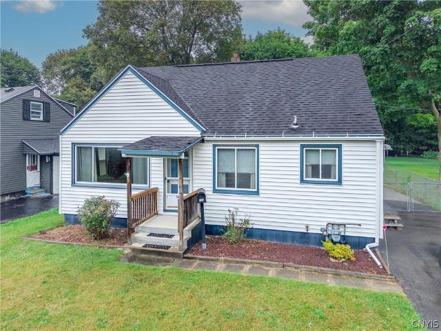 House for sale in Syracuse, New York