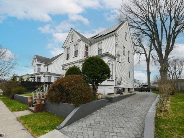 House for sale in Hudson, New Jersey
