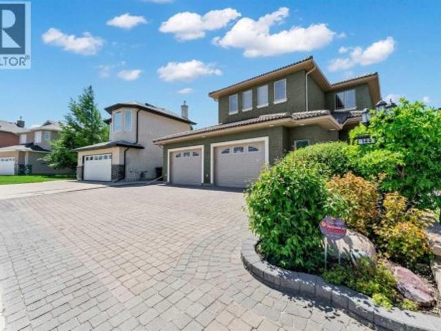 House for sale in Medicine Hat, Alberta