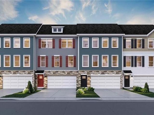 Townhouse for sale in Coraopolis, Pennsylvania