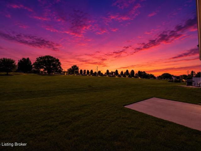 Townhouse for sale in Mount Washington, Kentucky