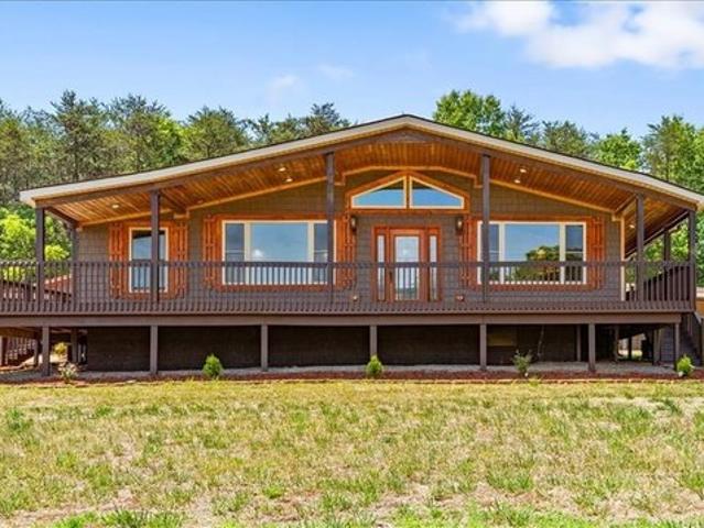 House for sale in Pilot Mountain, North Carolina