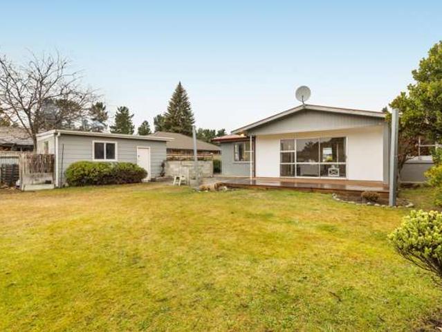 House for sale in Otakou