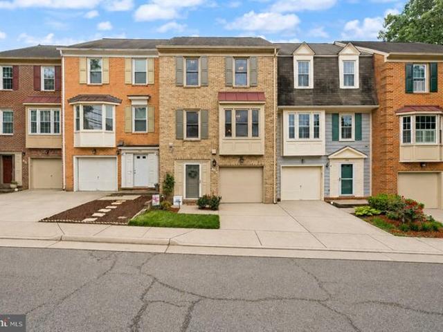 Townhouse for sale in Virginia