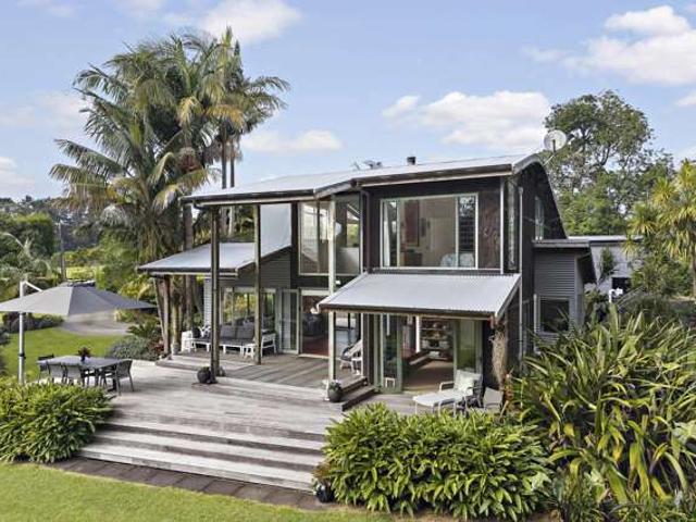 Property for sale in Pukekohe
