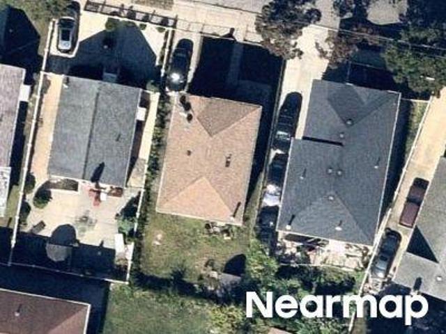 House for sale in Queens, Arverne