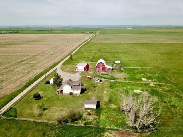 House for sale in Willow Creek, Alberta