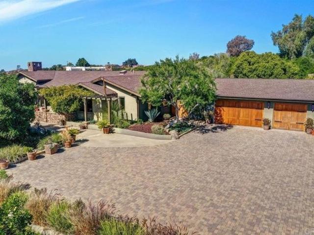 House for sale in Valley Center, California