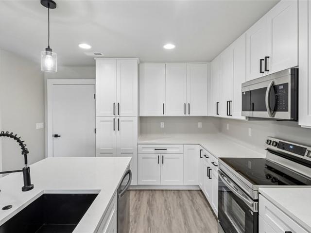 Townhouse for sale in Urbandale, Polk County