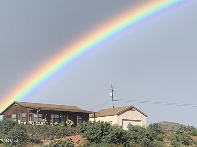 House for sale in Dewey, Arizona