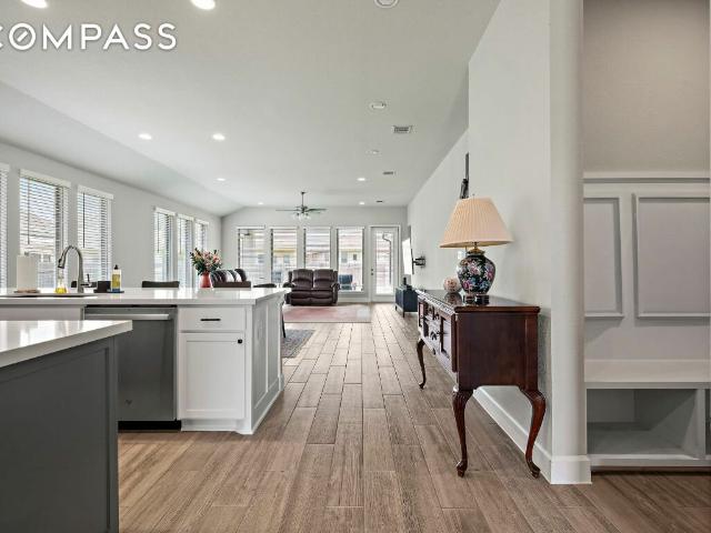 House for sale in Manor